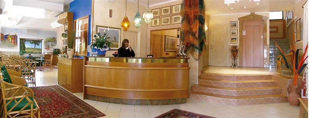 Hotel Frank Лідо-ді-Єзоло Екстер'єр фото