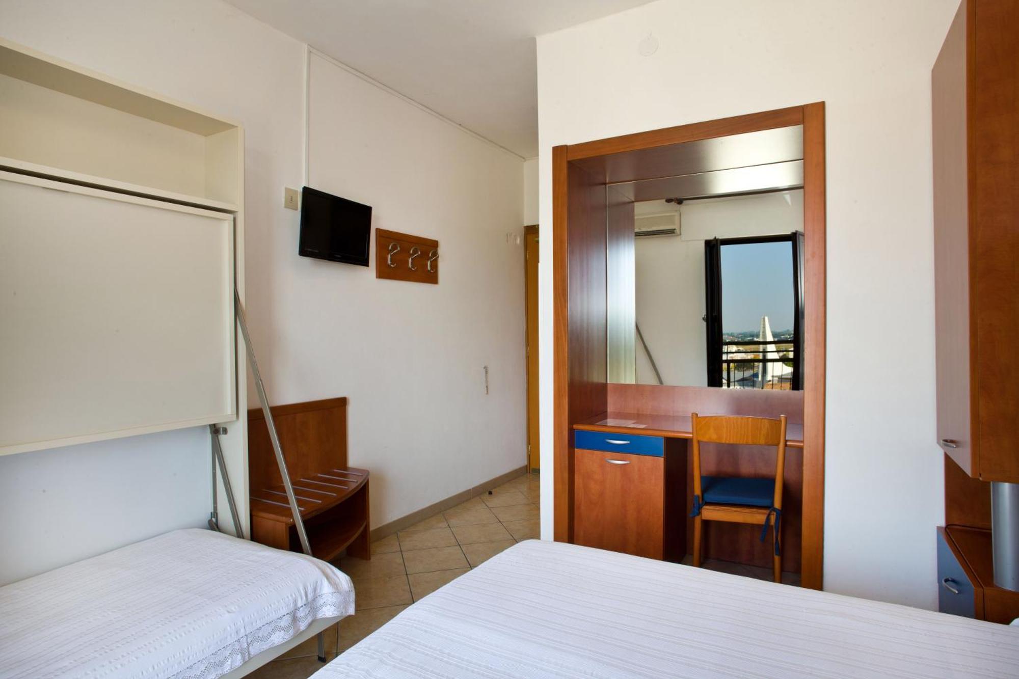 Hotel Frank Лідо-ді-Єзоло Номер фото
