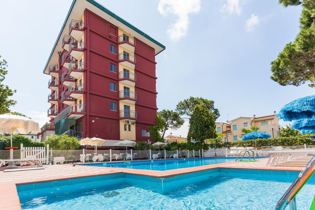 Hotel Frank Лідо-ді-Єзоло Екстер'єр фото