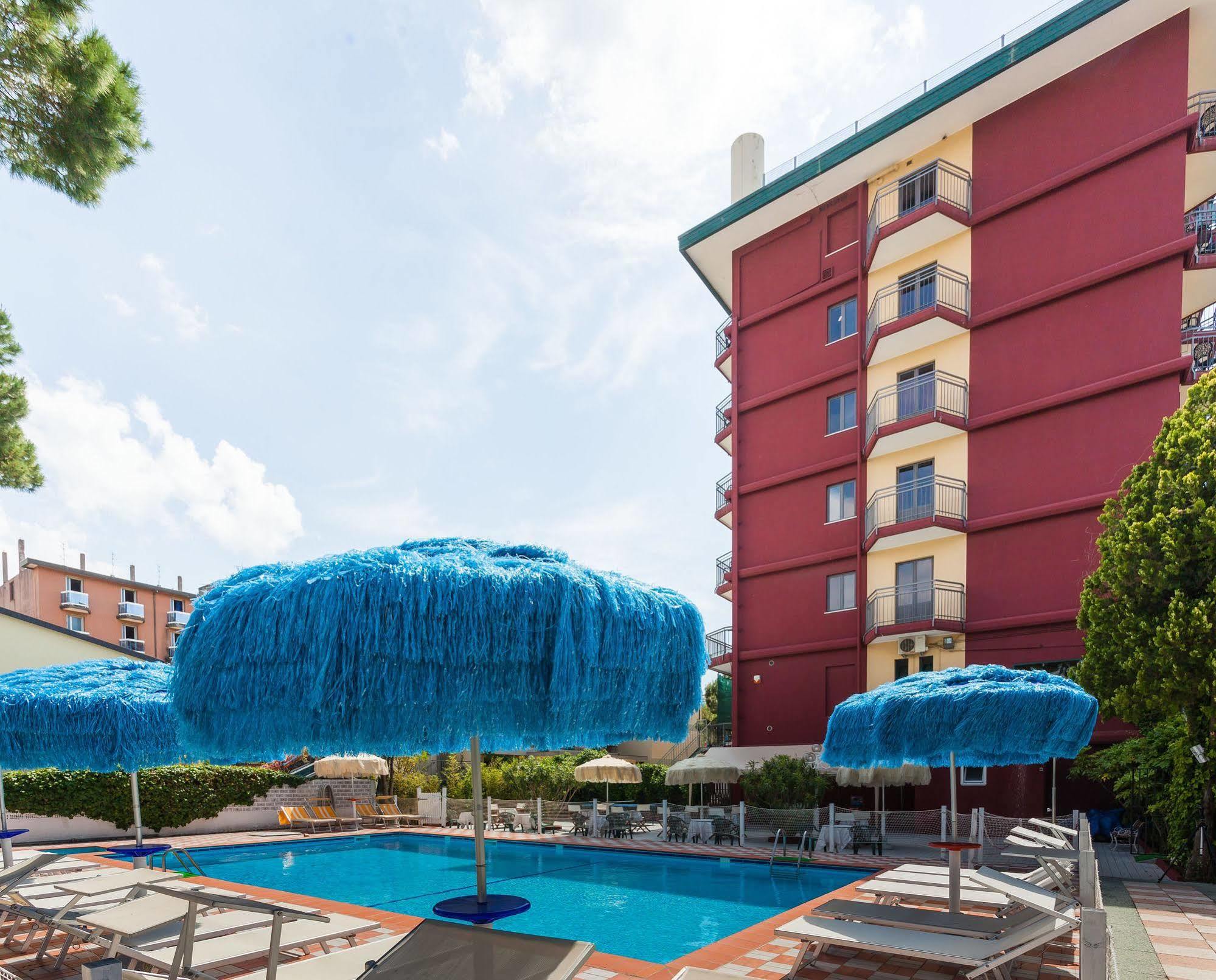 Hotel Frank Лідо-ді-Єзоло Екстер'єр фото