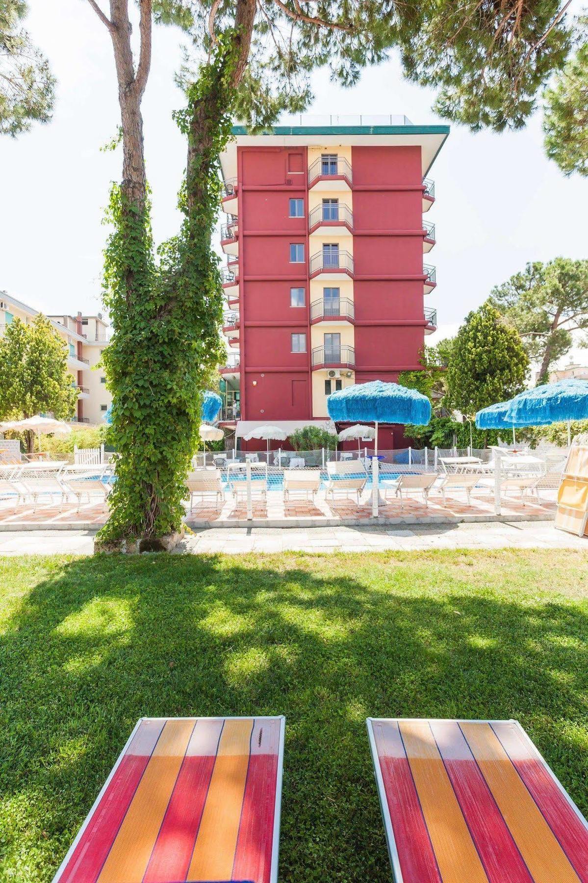 Hotel Frank Лідо-ді-Єзоло Екстер'єр фото